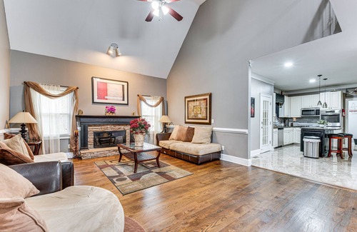 Powder Springs House | Powder Springs Home w/Game Room & Community Pool!