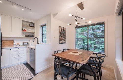 Whistler Creekside House | Powderview 24 by Outpost Whistler