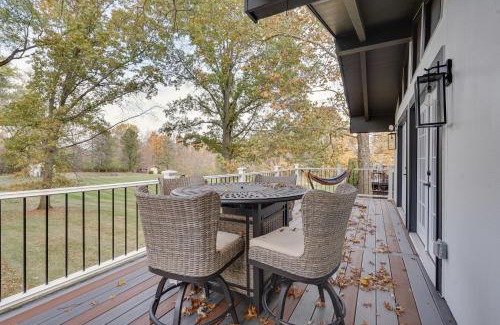 Powell House | Powell Home with Fire Pit - 5 Mi to Columbus Zoo!