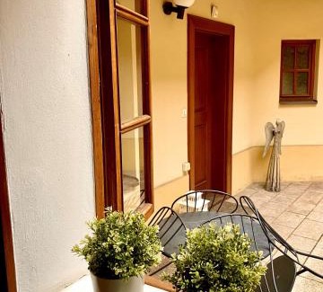 Mala Strana Apartment | Prague Romantic Apartment near Charles Bridge