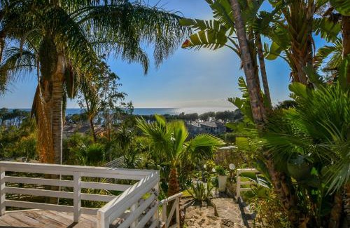 Capo Rizzuto Bed & Breakfast | Praialonga Suites with Pool and Garden