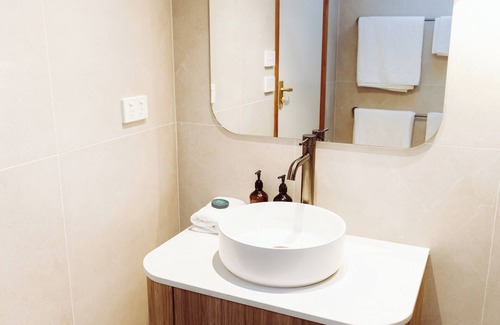 Parachilna Hotel | Prairie Hotel