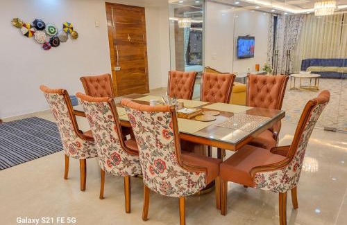 Gurugram Apartment | Pratishtha 4BHK, DLF Phase 1, Gurgaon