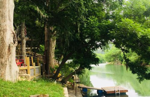 New Braunfels House | PRD 888 Ponderosa Cabin