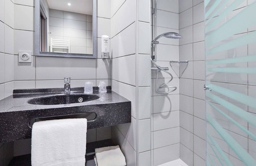 Porte Des Alpes - Mi Plaine - Manissieux Hotel | Première Classe Lyon Est - Saint-Priest Eurexpo