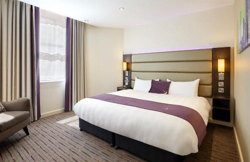 City Centre Dublin Hotel | Premier Inn Dublin City North Docklands