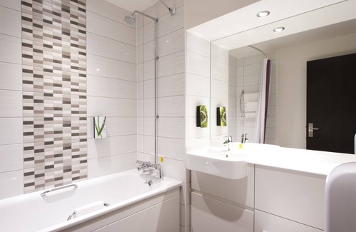 Ware Hotel | Premier Inn Ware