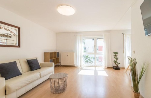Mannheim City Centre Apartment | Premium 2 room apartment 10 min Uni, 4 min City