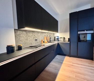 Magdeburg Apartment | PREMIUM Apartment in Magdeburg Stadtfeld Ost mit 2 Schlafzimmern & Stellplatz
