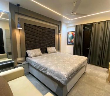 Taj Ganj Apartment | Premium Apartment near Taj Mahal