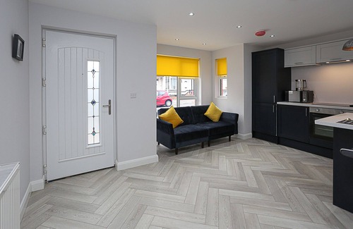 Belfast Apartment | Premium-Apartment-Private Bathroom-City View