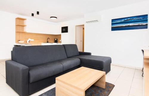 Seca Apartment | Premium Levant Marina Apartments with Sea View by Locap Group