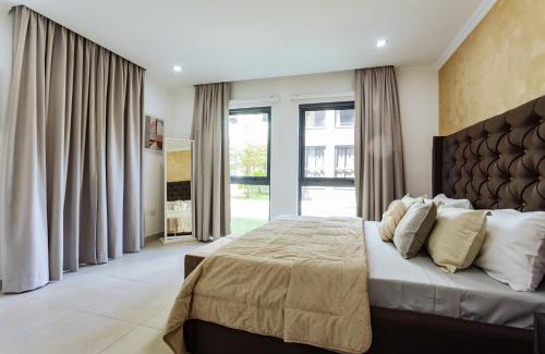 Osu Apartment | Premium One Bedroom Seaview Space Available