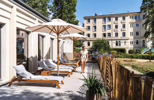 Morgat Apartment | Premium Room 2 Adults + 1 Child Balcony View