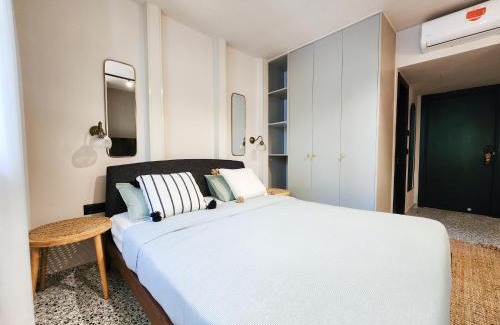 Kerem HaTeimanim Apartment | Premium Studios Carmel Market
