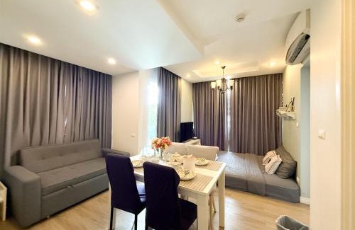 Saen Suk Apartment | Premium Suite Corner Room & The Blu X Bangsaen