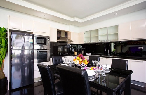 South Pattaya Villa | President 4 Bedroom Pool Villa, Waterslide, Jomtien Beach