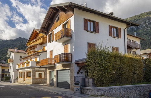 Castione della Presolana Apartment | [Presolana Home] with a view. Self Check-in