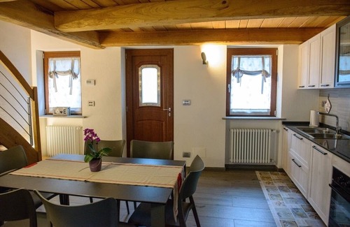 Arnad House | "Pressoir à vin" quiet holiday home in the heart of the Aosta Valley