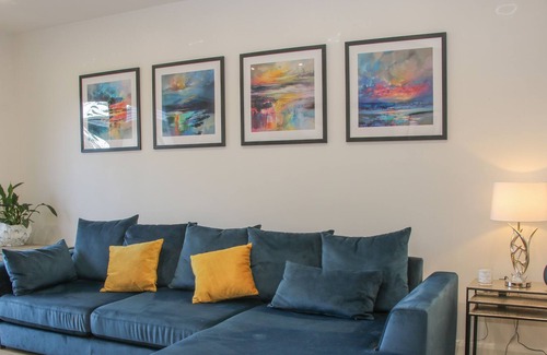 Halfway House House | PRESTBURY HOUSE, pet friendly, with open fire in Llandrinio