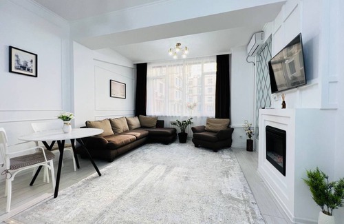 Almaty Apartment | Prestige 1-bedroom apartment in welcoming Almaty