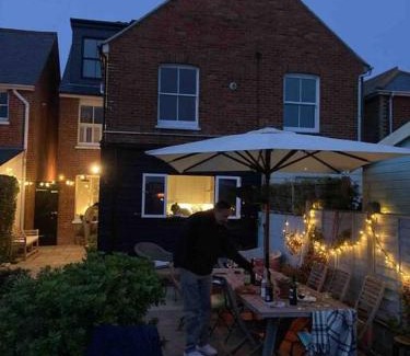 Yarmouth House | Pretty coastal victorian cottage in Yarmouth IOW