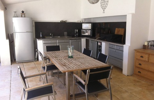 Chateaurenard House | PRETTY MAS PROVENCAL WITH LARGE HEATED POOL BETWEEN ALPILLES AND LUBERON