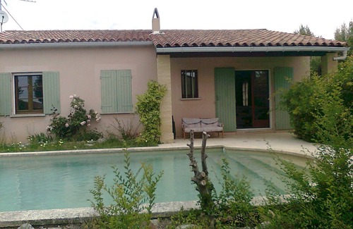 Uzes Villa | Pretty quiet villa with beautiful pool and garden in Uzès
