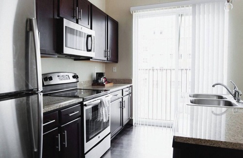 Montgomery Apartment | Prime 1BR Apartment Cozy Downtown Stay