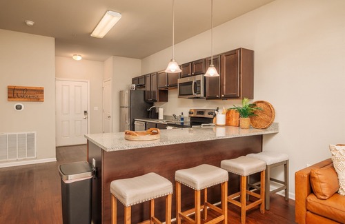 Starkville Condo | Prime Location | 1st Floor No stairs | Walk 2 MSU