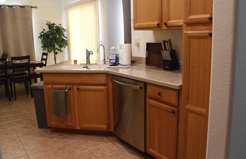 Sunridge Estates House | Prime Location, Great Amenities, Quiet - Close to Laughlin and Colorado River