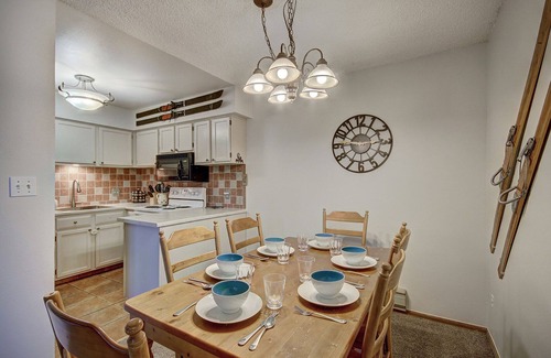 Breckenridge Condo | Prime Location Incredible Amenities Hot Tub Wifi