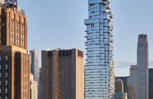 SoHo House | Prime Location! Onsite Pool, Pet-friendly, Minutes to Strawberry Fields