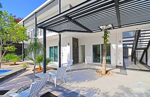 La Paz Apartment | Prime Location, Pool Access, BBQ, Walk to Malecon