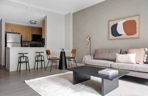 South of Washington Apartment | Prime South End 1BR w. Gym near restaurants and BUMC, by Blueground