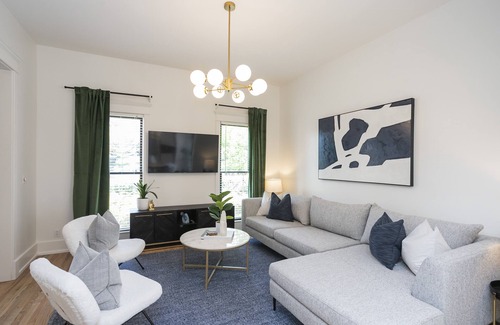 East End House | Prime Walkable Location 5 Kings and 1 Queen