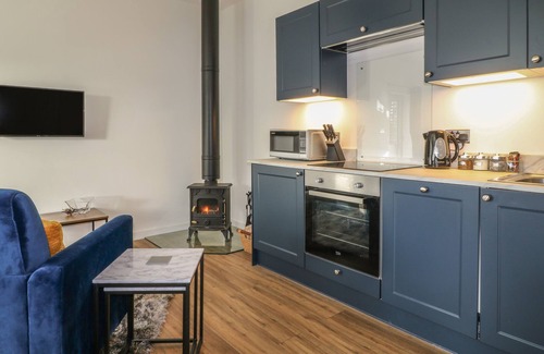 Brazzacott Cottage | PRIMROSE END, pet friendly, country holiday cottage in Jacobstow