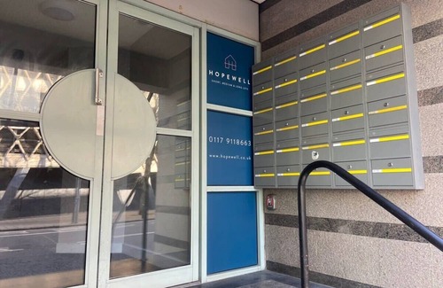 Bristol Floating Harbour Apartment | Prince Street Studio 1 - Hopewell