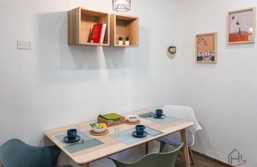 Lagaccio Apartment | Prince Suite - Trains 4 min - AC - Super Wifi