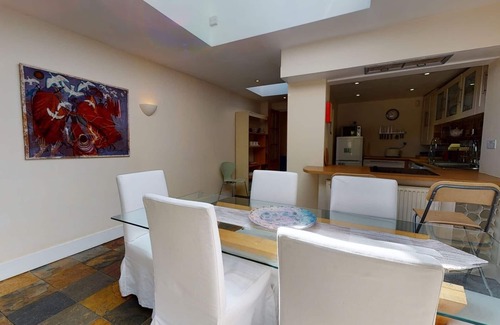 Oxford Apartment | Princes Street | Oxford Holiday Let | 3 Beds & Sleeps 6