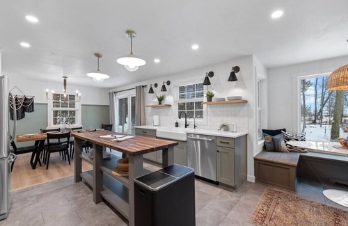 Oostburg Cottage | Pristine Beach Access, Arcade near Kohler-Andrae