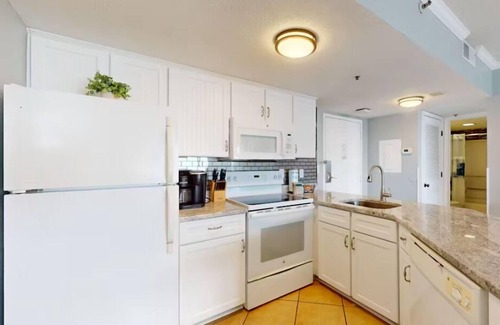 Myrtle Beach Condo | Pristine Oceanview 1 Br at the Palace! Unit 811