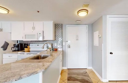 Myrtle Beach Condo | Pristine Oceanview 1 Br at the Palace! Unit 811