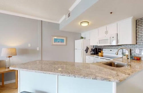 Myrtle Beach Condo | Pristine Oceanview 1 Br at the Palace! Unit 811