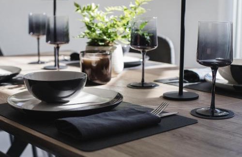 Middleton Cheney House | PRIVÉ HOUSE, Banbury, 4 Bedrooms, Parking