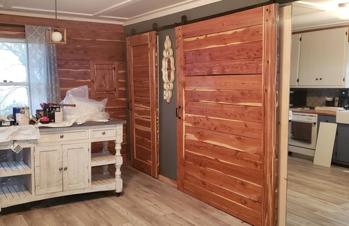 Pellville House | Privacy and breathtaking views on the highest point in Daviess County! So cozy!