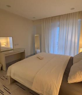 Al Ghubrah Ash Shamaliyyah Apartment | Private 1BHK Top-Floor Apartment at Ghubrah Beach