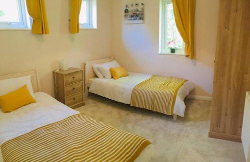 Dover Apartment | Private 1st Floor Apartment - Perfect for Port of Dover, Eurotunnel and Short Stays