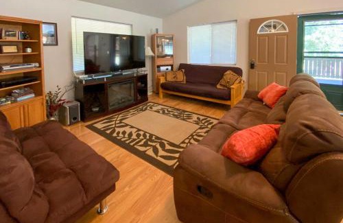 St. Maries House | Private 2-Acre Retreat with MTN Views, Walk to River