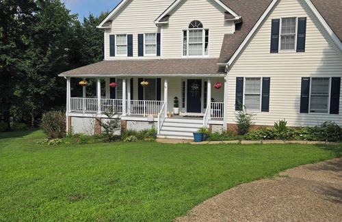 Hampton Park House | PRIVATE 2 BEDROOM w/BATH/SHOWER COMBO - Chesterfield, VA